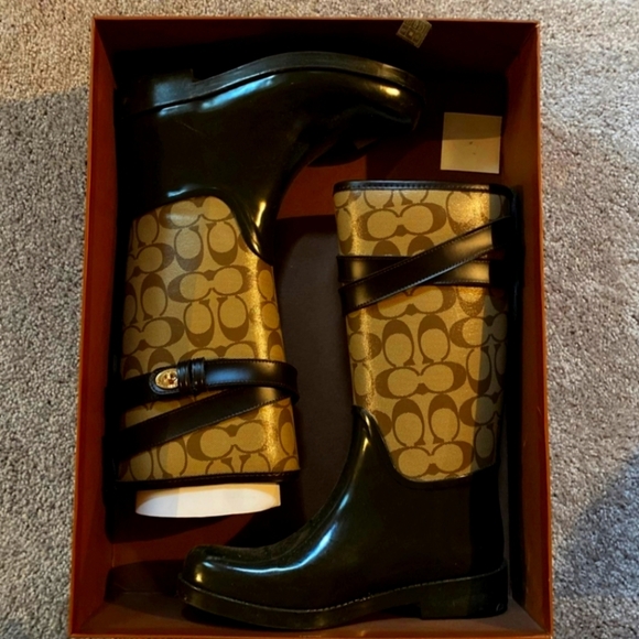 Coach Rain Boots - Picture 1 of 2